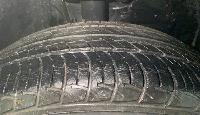 2020 Toyota YARIS J MT, Petrol, Manual, 34,141 km, Left Front Tyre Tread