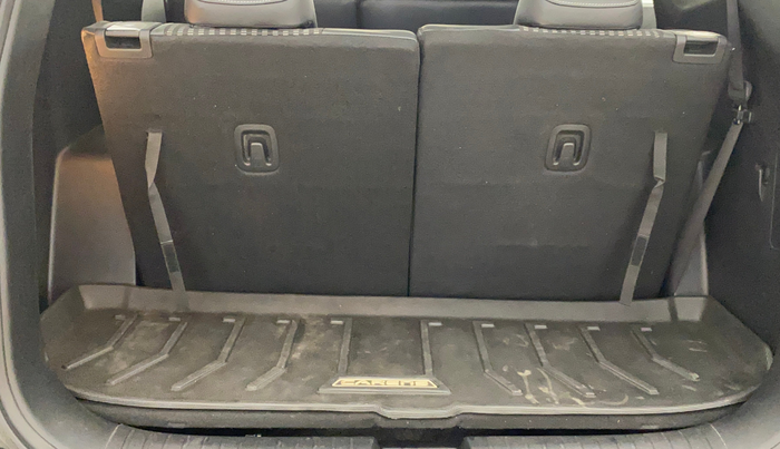 2023 KIA CARENS PRESTIGE 1.5 PETROL 7 STR, Petrol, Manual, 24,090 km, Boot Inside