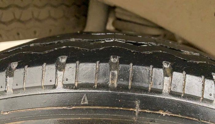 2022 Maruti Eeco 5 STR AC CNG (O), CNG, Manual, 15,532 km, Right Rear Tyre Tread