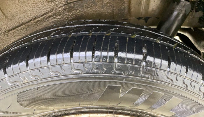 2016 Maruti Wagon R 1.0 LXI CNG, CNG, Manual, 76,958 km, Left Rear Tyre Tread