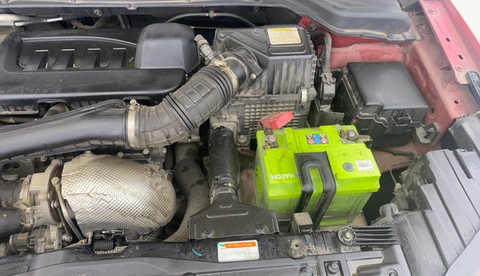 2019 Mahindra XUV300 W8 (O) 1.5 DIESEL AMT, Diesel, Automatic, 64,912 km, Engine View - Left