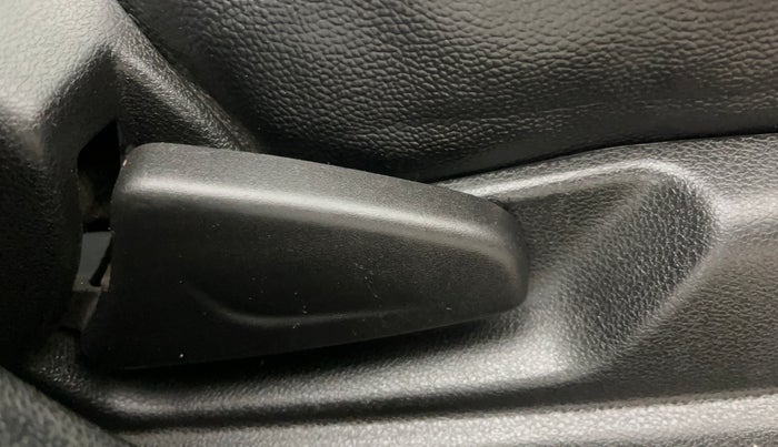 2017 Renault Kwid RXT 1.0 AMT (O), Petrol, Automatic, 49,444 km, Driver Side Adjustment Panel