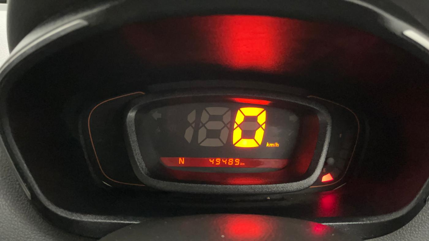 2017 Renault Kwid RXT 1.0 AMT (O), Petrol, Automatic, 49,444 km, Odometer Image