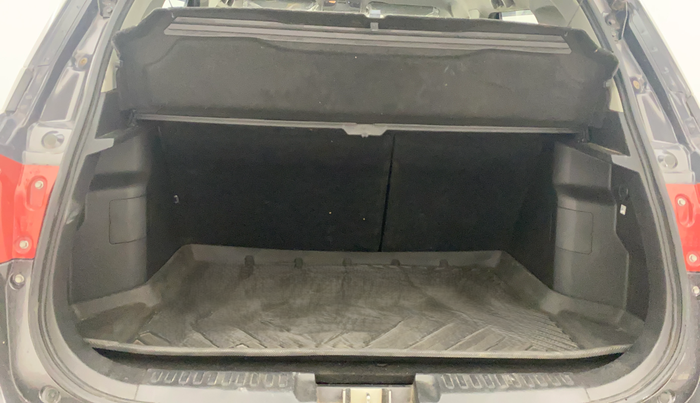 2022 Maruti Vitara Brezza ZXI, Petrol, Manual, 15,977 km, Boot Inside