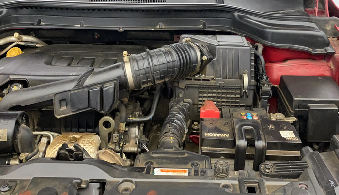 2022 Mahindra XUV300 W8 (O) 1.2 PETROL AMT DUAL TONE, Petrol, Automatic, 29,845 km, Engine View - Left