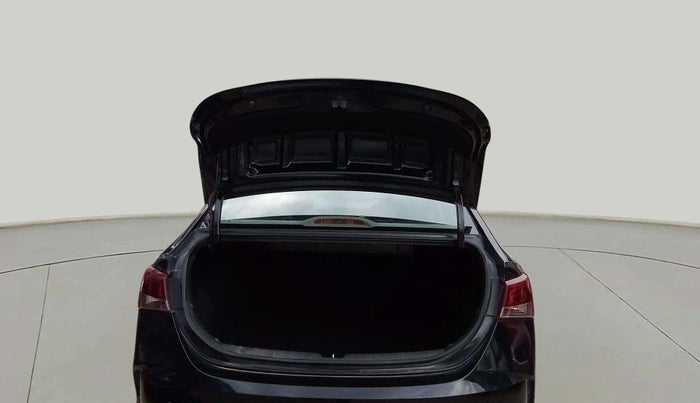 2022 Hyundai Verna SX (O)1.5 VTVT, Petrol, Manual, 74,581 km, Boot Door Open