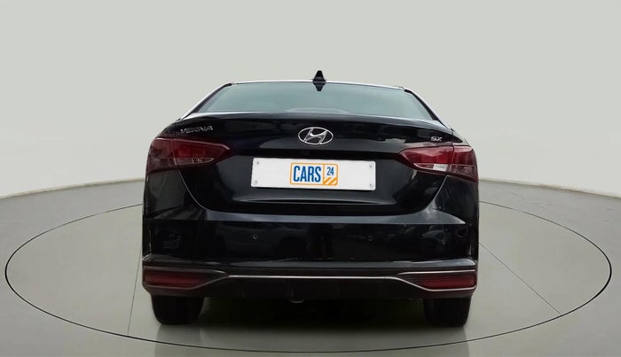 2022 Hyundai Verna SX (O)1.5 VTVT, Petrol, Manual, 74,581 km, Back/Rear