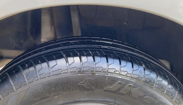 2021 Maruti Swift LXI, Petrol, Manual, 34,501 km, Right Rear Tyre Tread
