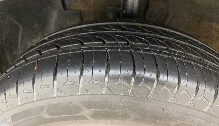 2021 Hyundai VENUE S+ 1.2, Petrol, Manual, 52,992 km, Left Front Tyre Tread