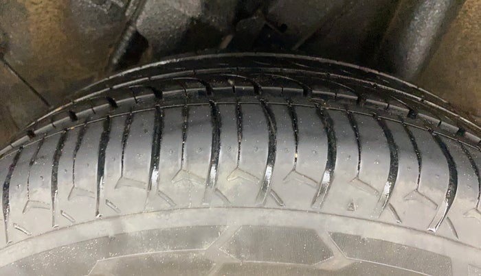 2021 Hyundai VENUE S+ 1.2, Petrol, Manual, 52,992 km, Left Rear Tyre Tread