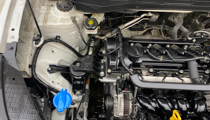 2021 Hyundai VENUE S+ 1.2, Petrol, Manual, 52,992 km, Engine View - Right
