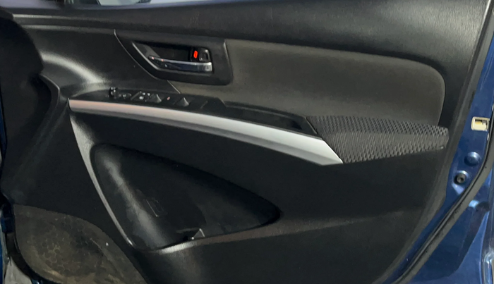 2022 Maruti S Cross ZETA 1.5, Petrol, Manual, 31,737 km, Driver Side Door Panels Control