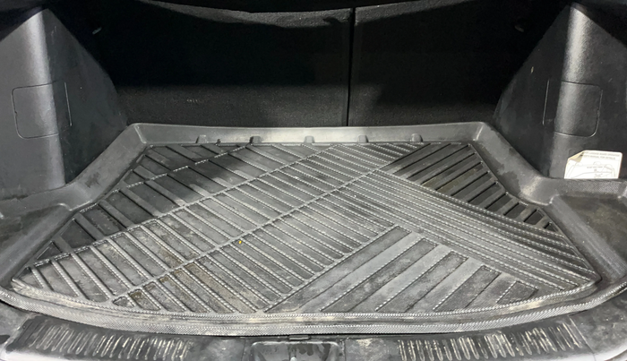 2022 Maruti S Cross ZETA 1.5, Petrol, Manual, 31,737 km, Boot Inside