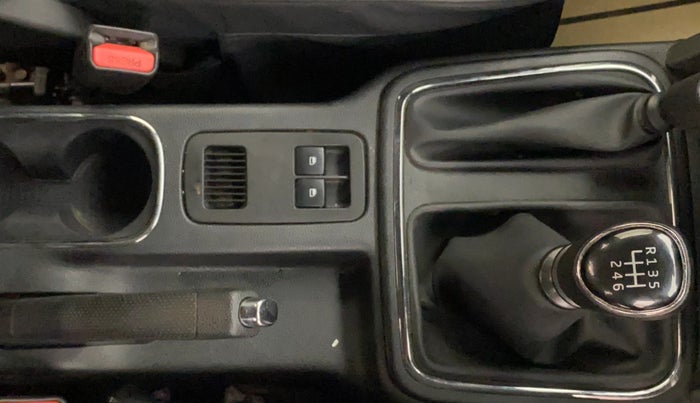 2021 Mahindra Thar LX D 4WD MT CONVERTIBLE, Diesel, Manual, 60,464 km, Gear Lever