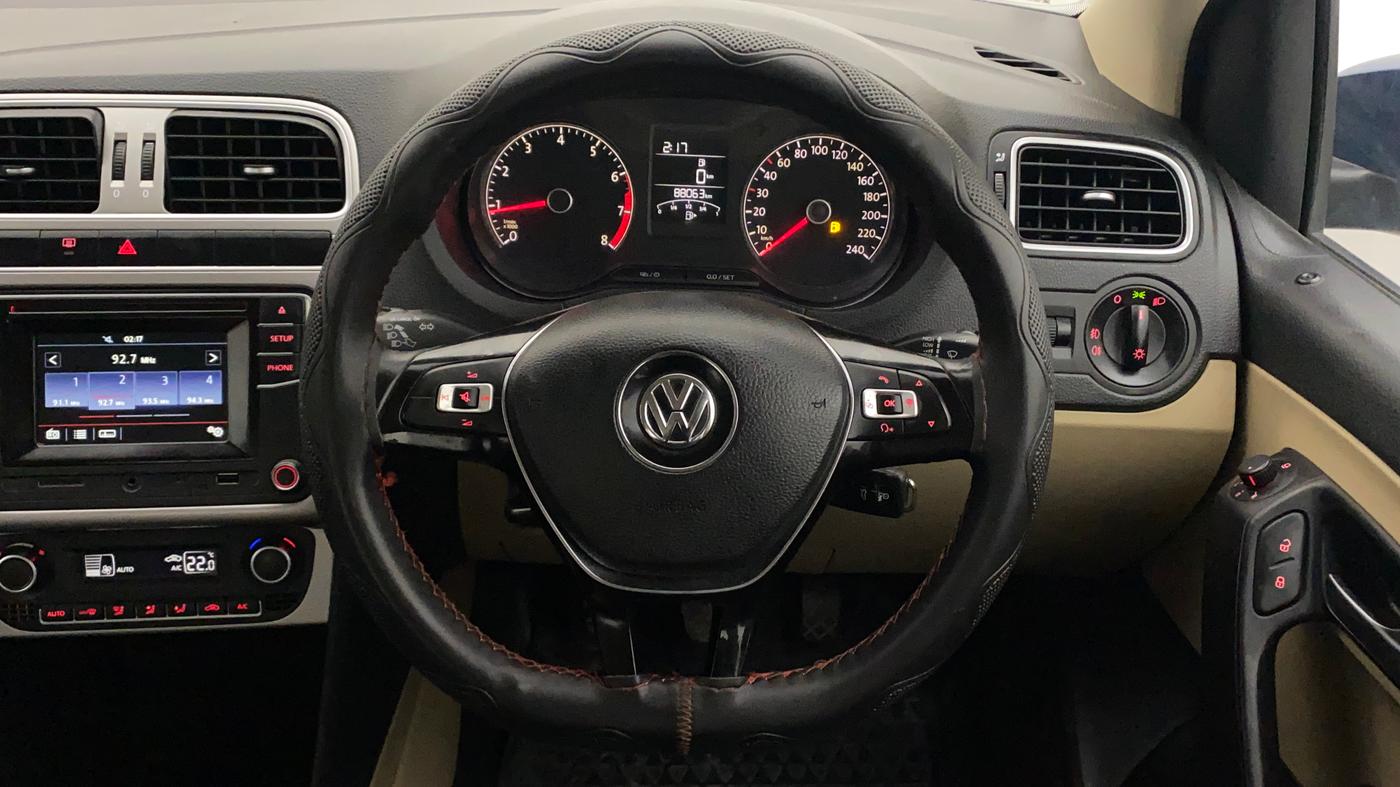 2017 Volkswagen Ameo HIGHLINE1.2L PLUS 16 ALLOY, Petrol, Manual, 88,288 km, Steering Wheel Close Up