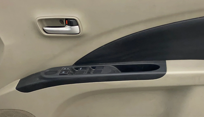 2014 Maruti Celerio VXI CNG, CNG, Manual, 1,33,422 km, Driver Side Door Panels Control