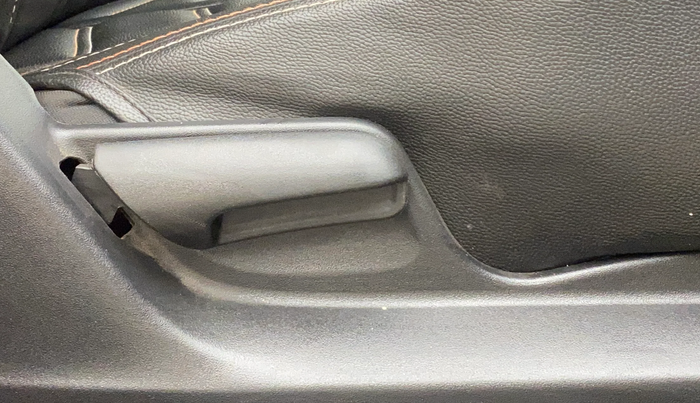 2016 Maruti Swift VXI, Petrol, Manual, 56,848 km, Driver Side Adjustment Panel