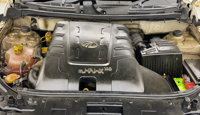 2017 Mahindra XUV500 W6, Diesel, Manual, 99,388 km, Engine View