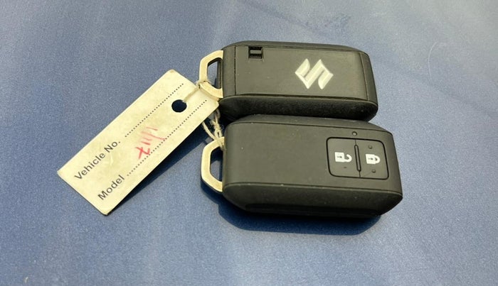 2020 Maruti Baleno ZETA PETROL 1.2, Petrol, Manual, 30,270 km, Key Close Up