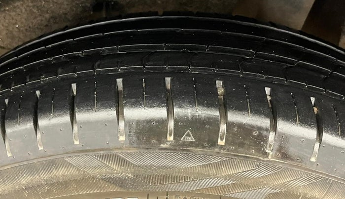 2020 Maruti Baleno ZETA PETROL 1.2, Petrol, Manual, 30,270 km, Left Rear Tyre Tread
