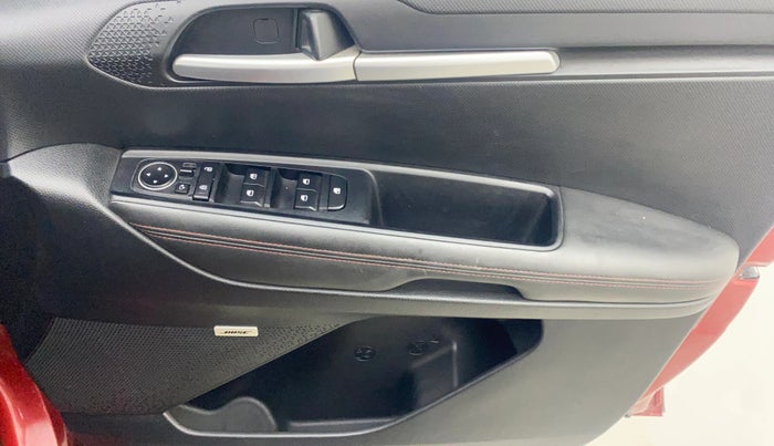 2020 KIA SONET GTX PLUS 1.0 DCT, Petrol, Automatic, 18,625 km, Driver Side Door Panels Control
