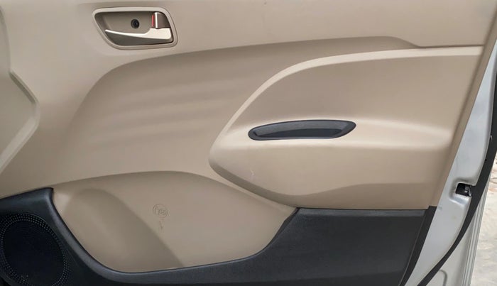 2019 Hyundai NEW SANTRO SPORTZ MT, Petrol, Manual, 24,306 km, Driver Side Door Panels Control