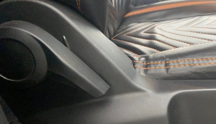 2022 Tata PUNCH ADVENTURE MT, Petrol, Manual, 45,798 km, Driver Side Adjustment Panel