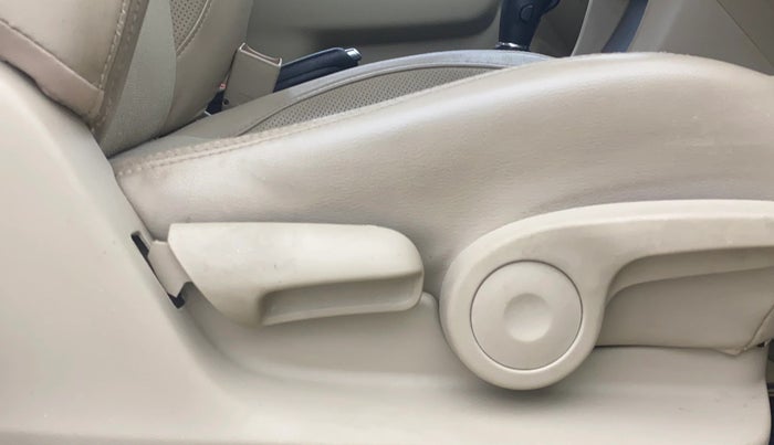 2018 Maruti Ciaz ZETA 1.4  AT PETROL, Petrol, Automatic, 40,661 km, Driver Side Adjustment Panel