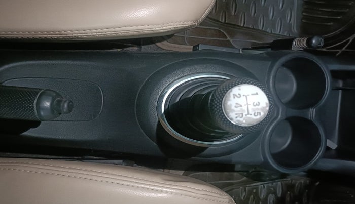 2016 Honda Brio S MT, Petrol, Manual, 47,631 km, Gear Lever