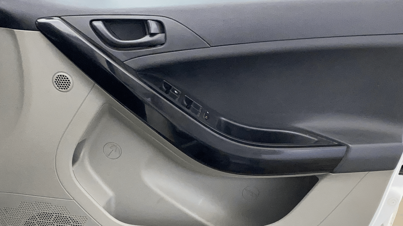 2019 Tata NEXON XT PLUS PETROL, Petrol, Manual, 64,753 km, Driver Side Door Panels Control