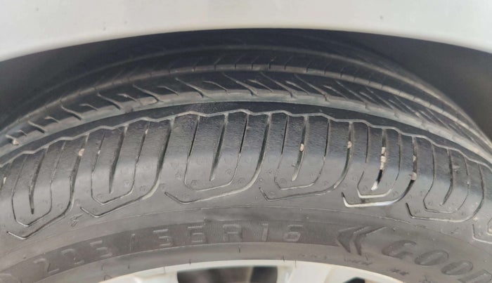 2023 Skoda SLAVIA AMBITION 1.0L TSI AT, Petrol, Automatic, 16,809 km, Left Front Tyre Tread