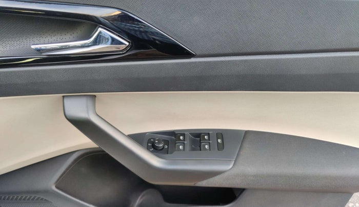 2023 Skoda SLAVIA AMBITION 1.0L TSI AT, Petrol, Automatic, 16,809 km, Driver Side Door Panels Control