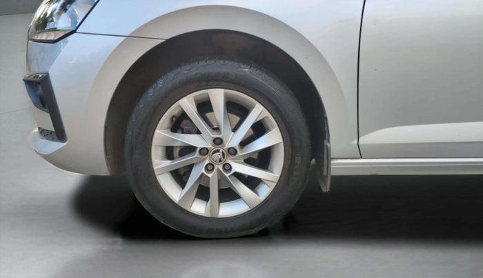 2023 Skoda SLAVIA AMBITION 1.0L TSI AT, Petrol, Automatic, 16,809 km, Left Front Wheel