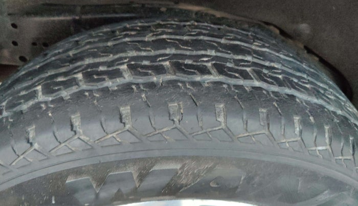 2021 Ford Endeavour TITANIUM PLUS 2.0 4X2 AT SUNROOF, Diesel, Automatic, 38,954 km, Left Rear Tyre Tread