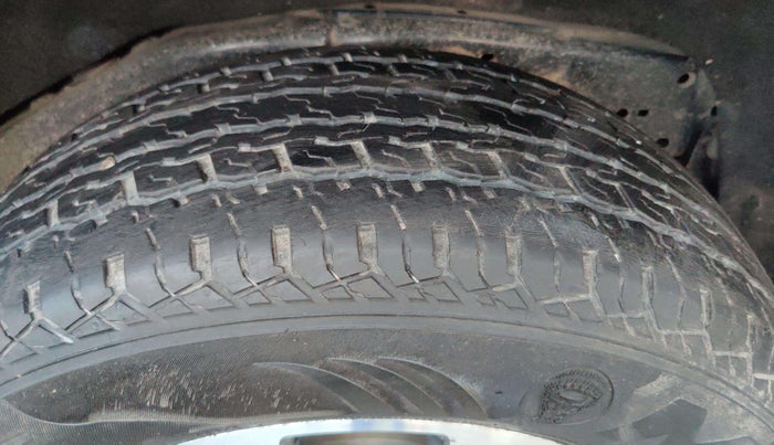 2021 Ford Endeavour TITANIUM PLUS 2.0 4X2 AT SUNROOF, Diesel, Automatic, 38,954 km, Right Front Tyre Tread