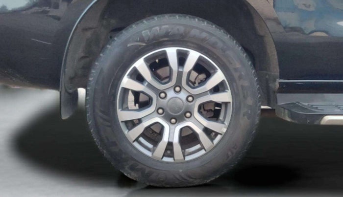 2021 Ford Endeavour TITANIUM PLUS 2.0 4X2 AT SUNROOF, Diesel, Automatic, 38,954 km, Right Rear Wheel