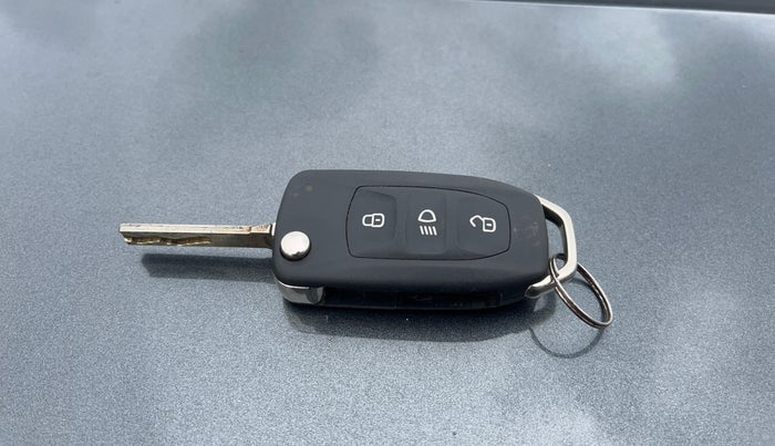 2024 Tata Tiago XT PETROL, Petrol, Manual, 6,621 km, Key Close Up