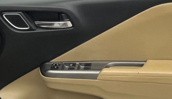 2017 Honda City 1.5L I-VTEC ZX CVT, Petrol, Automatic, 68,384 km, Driver Side Door Panels Control
