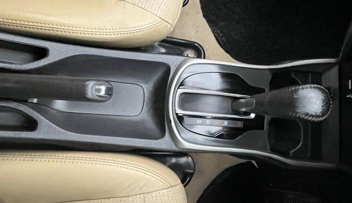 2017 Honda City 1.5L I-VTEC ZX CVT, Petrol, Automatic, 68,384 km, Gear Lever