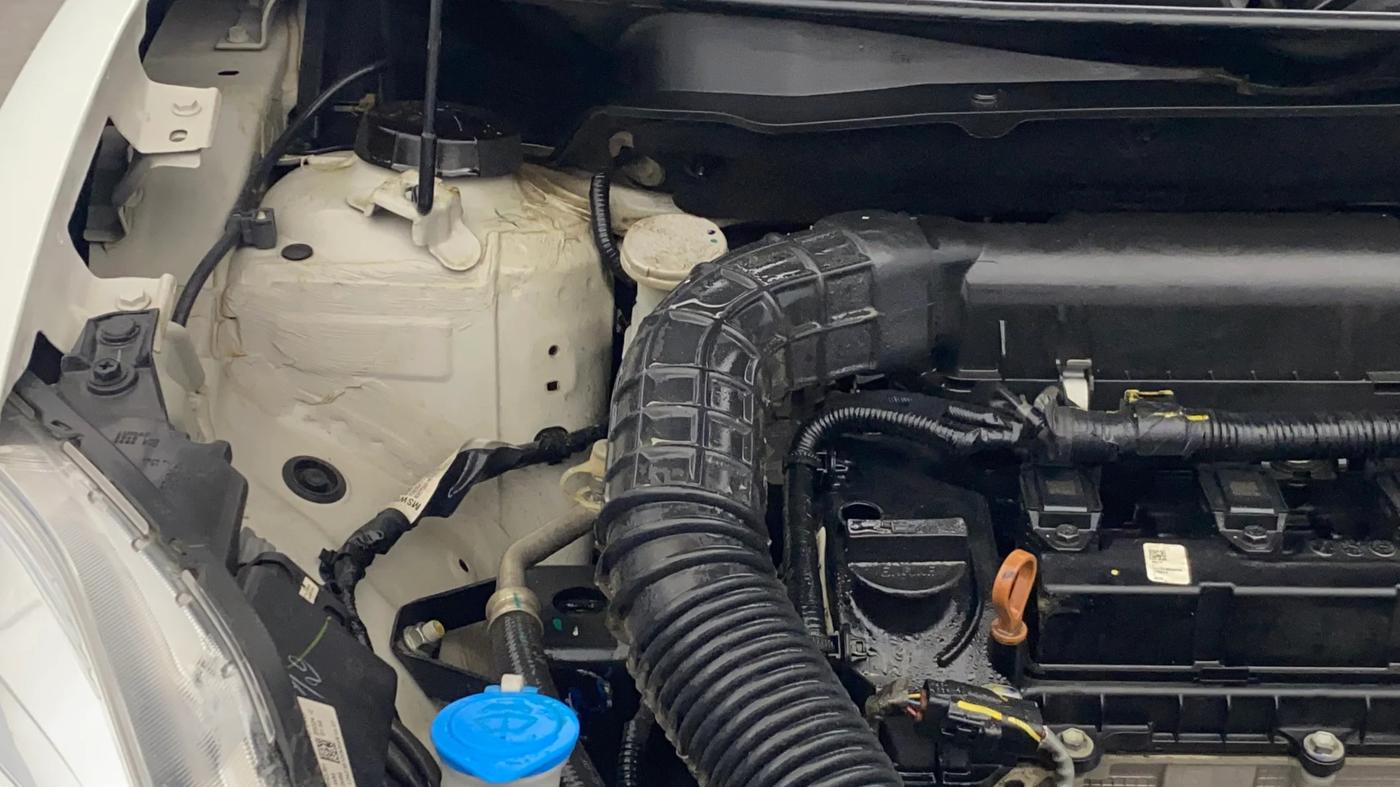 2024 Maruti Dzire VXi, Petrol, Manual, 32,680 km, Engine View - Right
