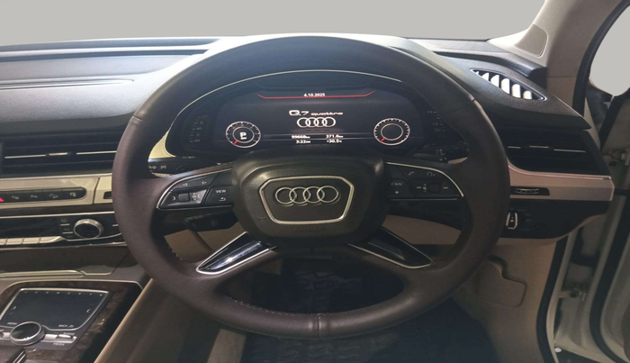 2016 Audi Q7 45 TDI TECHNOLOGY PLUS SUNROOF, Diesel, Automatic, 99,551 km, Steering Wheel Close Up