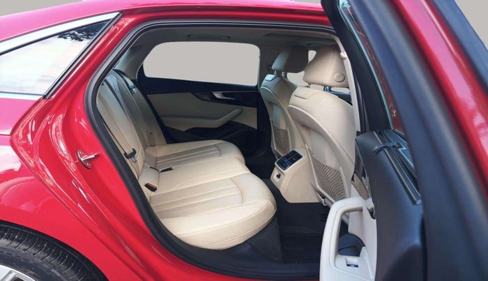 2022 Audi A4 40 TFSI TECHNOLOGY, Petrol, Automatic, 35,016 km, Right Side Rear Door Cabin