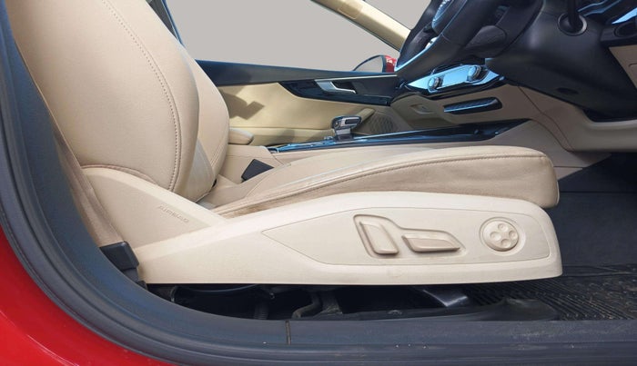 2022 Audi A4 40 TFSI TECHNOLOGY, Petrol, Automatic, 35,016 km, Driver Side Adjustment Panel