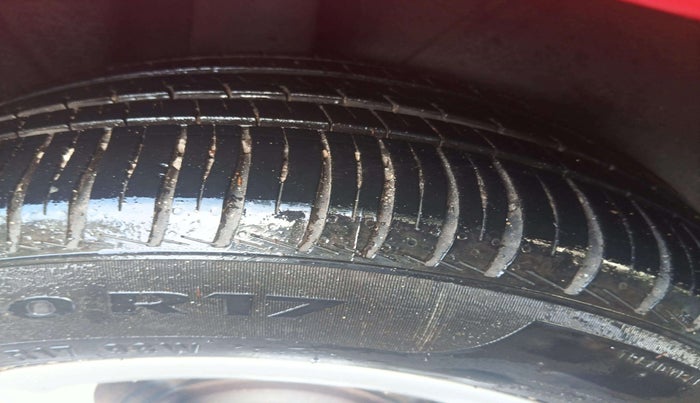 2022 Audi A4 40 TFSI TECHNOLOGY, Petrol, Automatic, 35,016 km, Right Front Tyre Tread