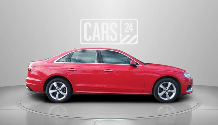 2022 Audi A4 40 TFSI TECHNOLOGY, Petrol, Automatic, 35,016 km, Right Side View