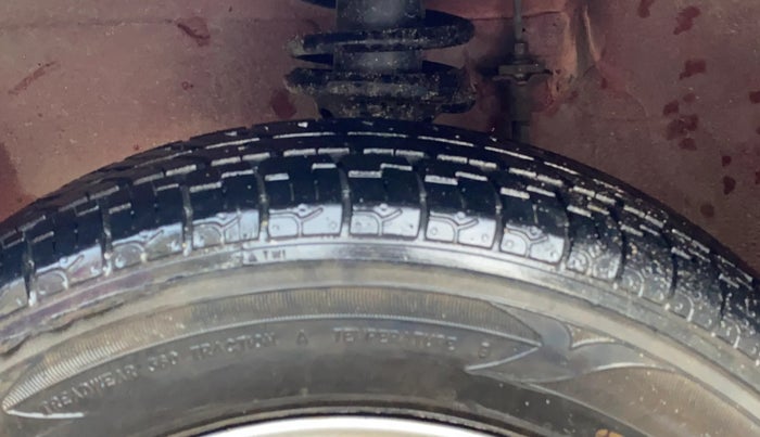 2016 Maruti Alto K10 VXI, Petrol, Manual, 43,818 km, Left Front Tyre Tread