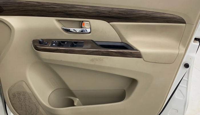 2019 Maruti Ertiga ZXI+ SHVS, Petrol, Manual, 19,251 km, Driver Side Door Panels Control