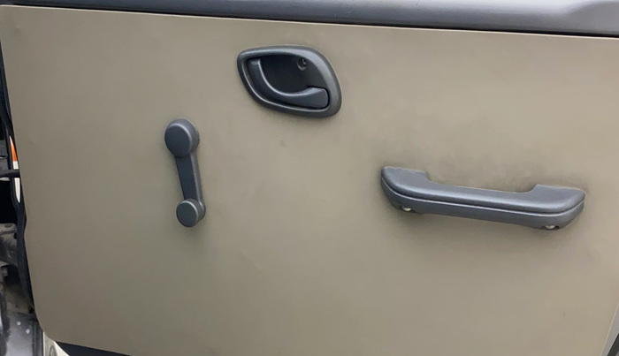 2016 Maruti Eeco 5 STR WITH A/C+HTR, Petrol, Manual, 15,816 km, Driver Side Door Panels Control