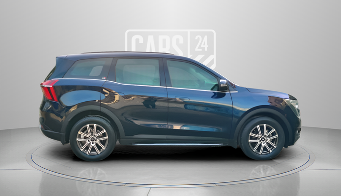 2024 Mahindra XUV700 AX 7 D AT 7 STR, Diesel, Automatic, 33,869 km, Right Side View