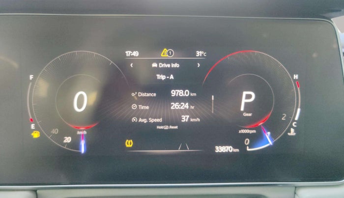 2024 Mahindra XUV700 AX 7 D AT 7 STR, Diesel, Automatic, 33,869 km, Odometer Image